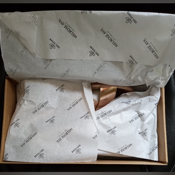 🎉Host Pick🎉 Rose Gold Metallic Faux Leather Two Straps Block Heel Sandals - Picture 11 of 16